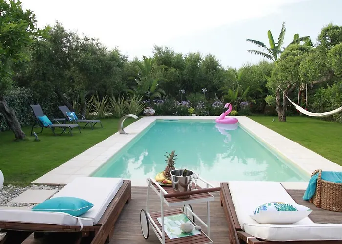 Elia Seaside Villa, Amazing 2-Story Eco Pool House!