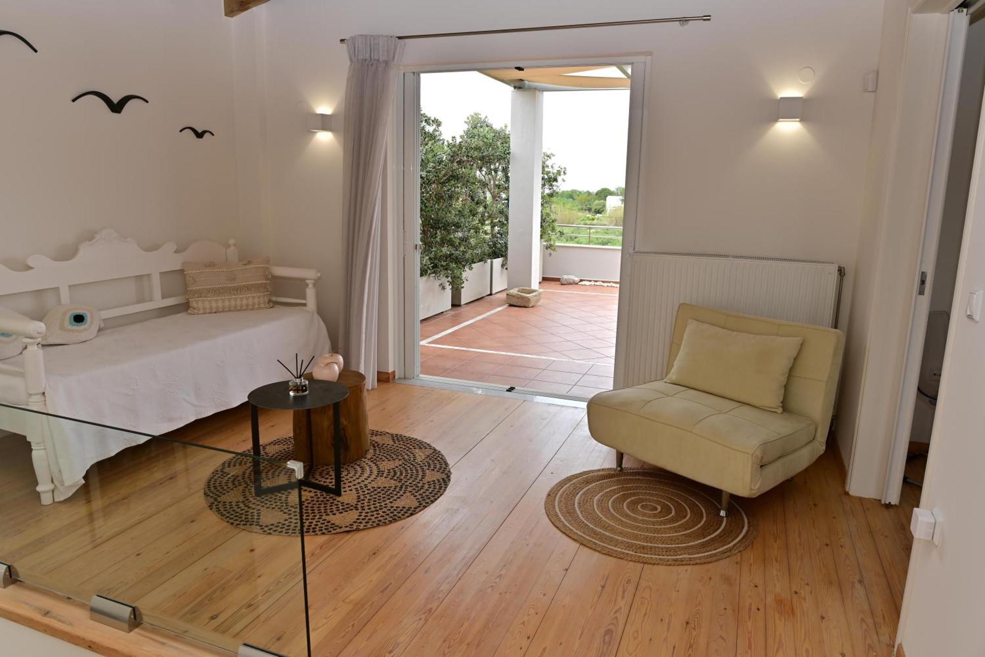 Elia Seaside Villa, Amazing 2-story Eco Pool House! Вилла *