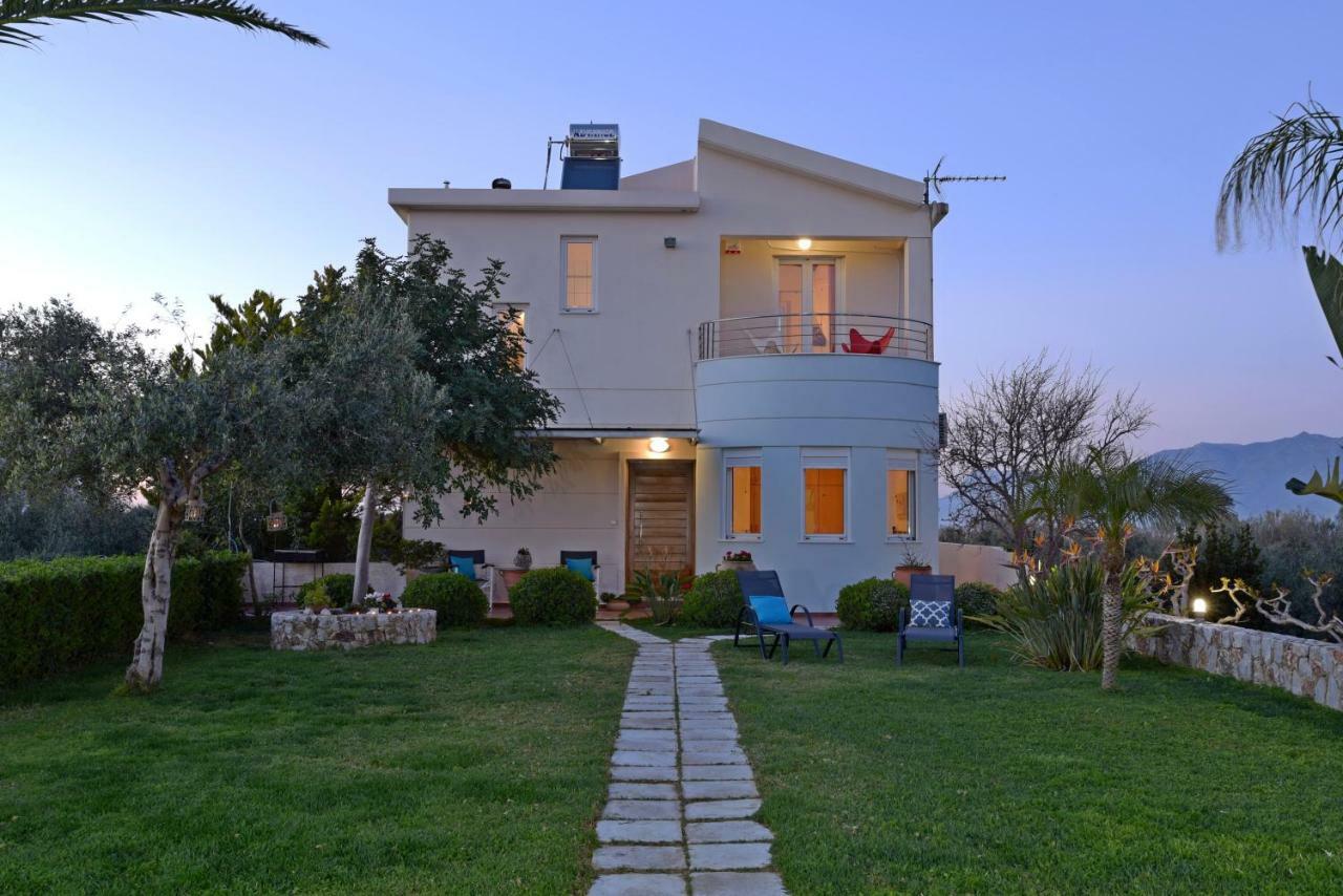 Elia Seaside Villa, Amazing 2-story Eco Pool House! Vilă Kíssamos